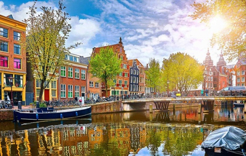 Amsterdam Hà Lan, cổ kính nhưng hiện đại